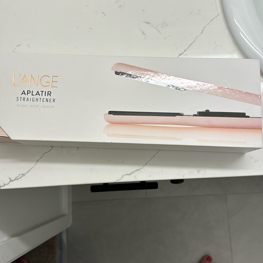 L’Ange Aplantir hair straightener - NEW
